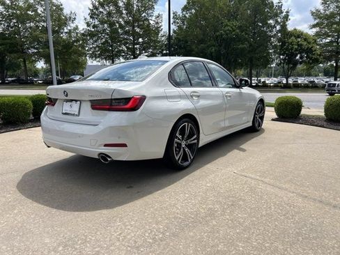 Used 2023 BMW 330i xDrive Sedan w/ Premium Package AWD/4WD image 5