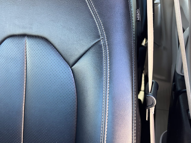 Used 2024 Chrysler Pacifica Touring-L FWD image 14