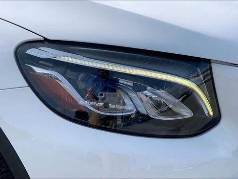 Used 2019 Mercedes-Benz GLC 300 image 28