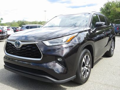 Used 2021 Toyota Highlander XLE