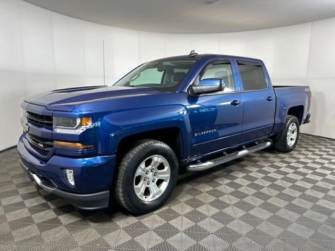 Used 2017 Chevrolet Silverado 1500 LT w/ All Star Edition image 7