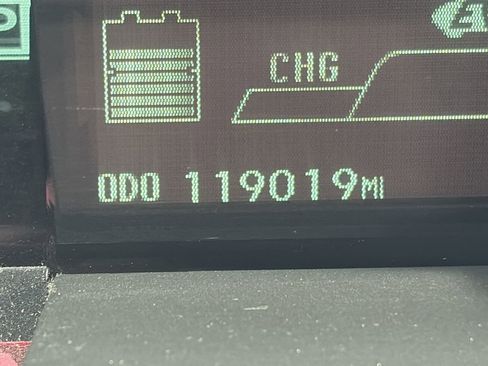 Used 2012 Toyota Prius Two image 31