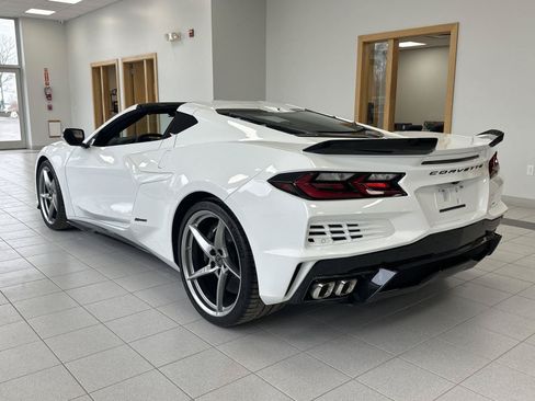 New 2025 Chevrolet Corvette E-Ray w/ ZER Performance Package AWD/4WD image 7