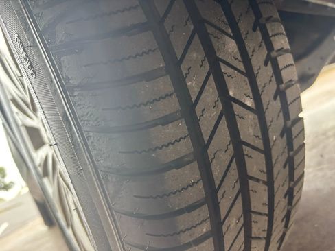 Used 2018 Volkswagen Tiguan S image 26