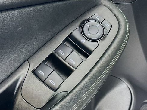 Used 2022 Buick Encore GX Select AWD/4WD image 30