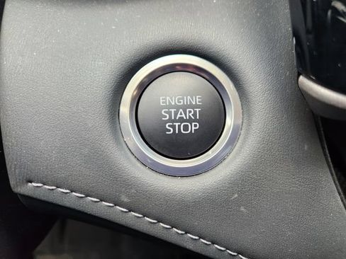 Certified 2026 Toyota Highlander XLE AWD/4WD image 19
