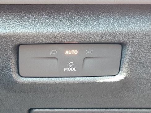 New 2026 Volkswagen Tiguan SE AWD/4WD image 20
