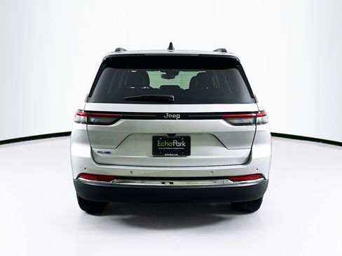 Used 2022 Jeep Grand Cherokee Limited 4xe image 7