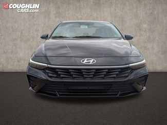 New 2026 Hyundai Elantra SE video 2