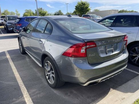 Used 2018 Volvo S60 T5 Cross Country Platinum AWD/4WD image 3