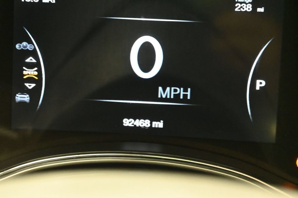 Used 2020 Jeep Grand Cherokee Summit AWD/4WD image 19