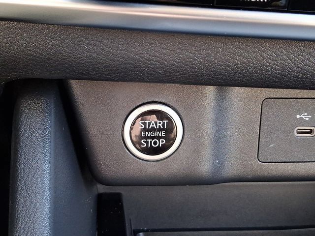 Used 2023 Nissan Rogue SV AWD/4WD image 27