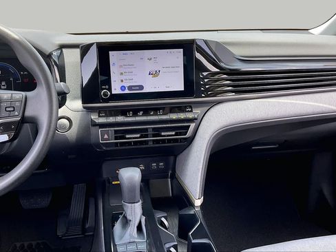 Used 2026 Toyota Camry LE w/ Convenience Package FWD image 7