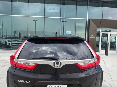 Used 2017 Honda CR-V LX image 5