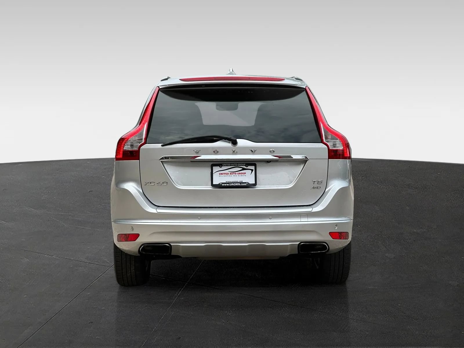 Used 2016 Volvo XC60 T5 Premier w/ Protection Package AWD/4WD image 6
