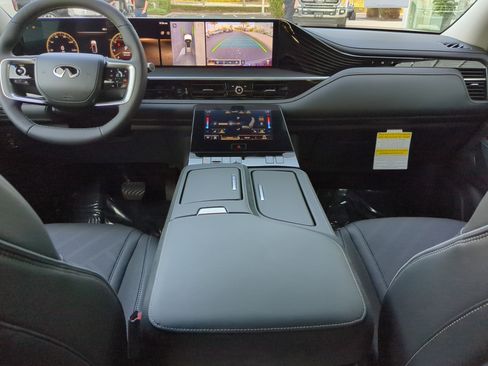 New 2026 INFINITI QX80 Luxe w/ Exterior Package image 14