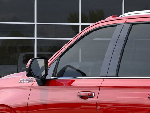 New 2026 Chevrolet Suburban High Country w/ Sun And Tow Package image 36