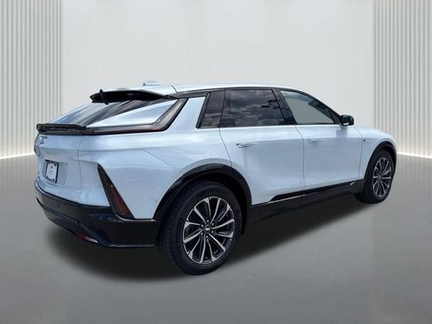 New 2027 Cadillac Lyriq Sport RWD image 5