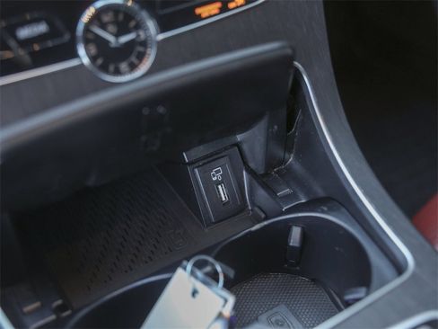 Used 2021 Mercedes-Benz C 300 Sedan image 27