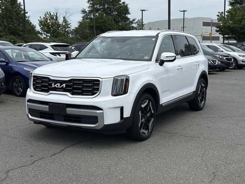 Used 2024 Kia Telluride S FWD image 4