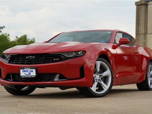 Used 2016 Chevrolet Camaro SS RWD image 2