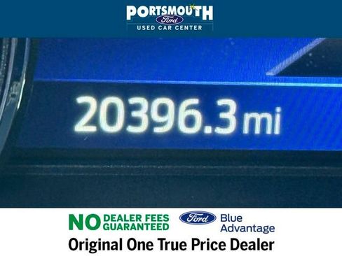 Certified 2022 Ford Explorer XLT w/ Equipment Group 202A image 19