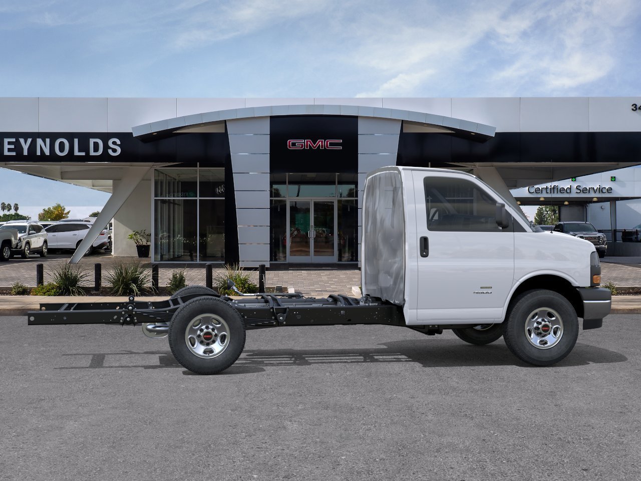 New 2025 GMC Savana 3500 w/ Power Convenience Package RWD image 5