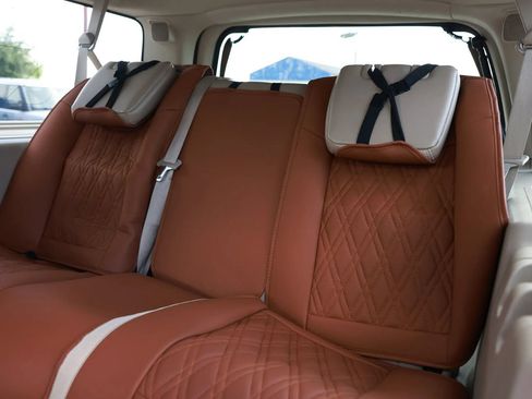 Used 2015 Lincoln Navigator L 2WD image 16