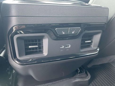 Used 2025 GMC Sierra 1500 AT4 w/ AT4 Premium Package image 14