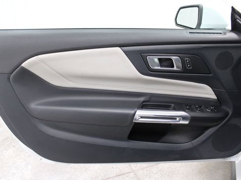 Used 2024 Ford Mustang Premium image 19