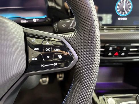 Used 2023 Volkswagen Golf 20th Anniversary Edition image 17