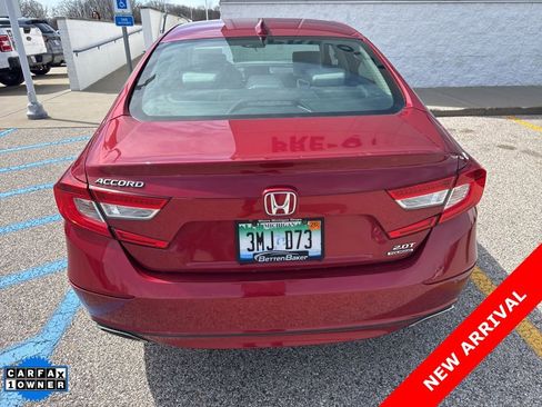 Used 2018 Honda Accord Touring image 5
