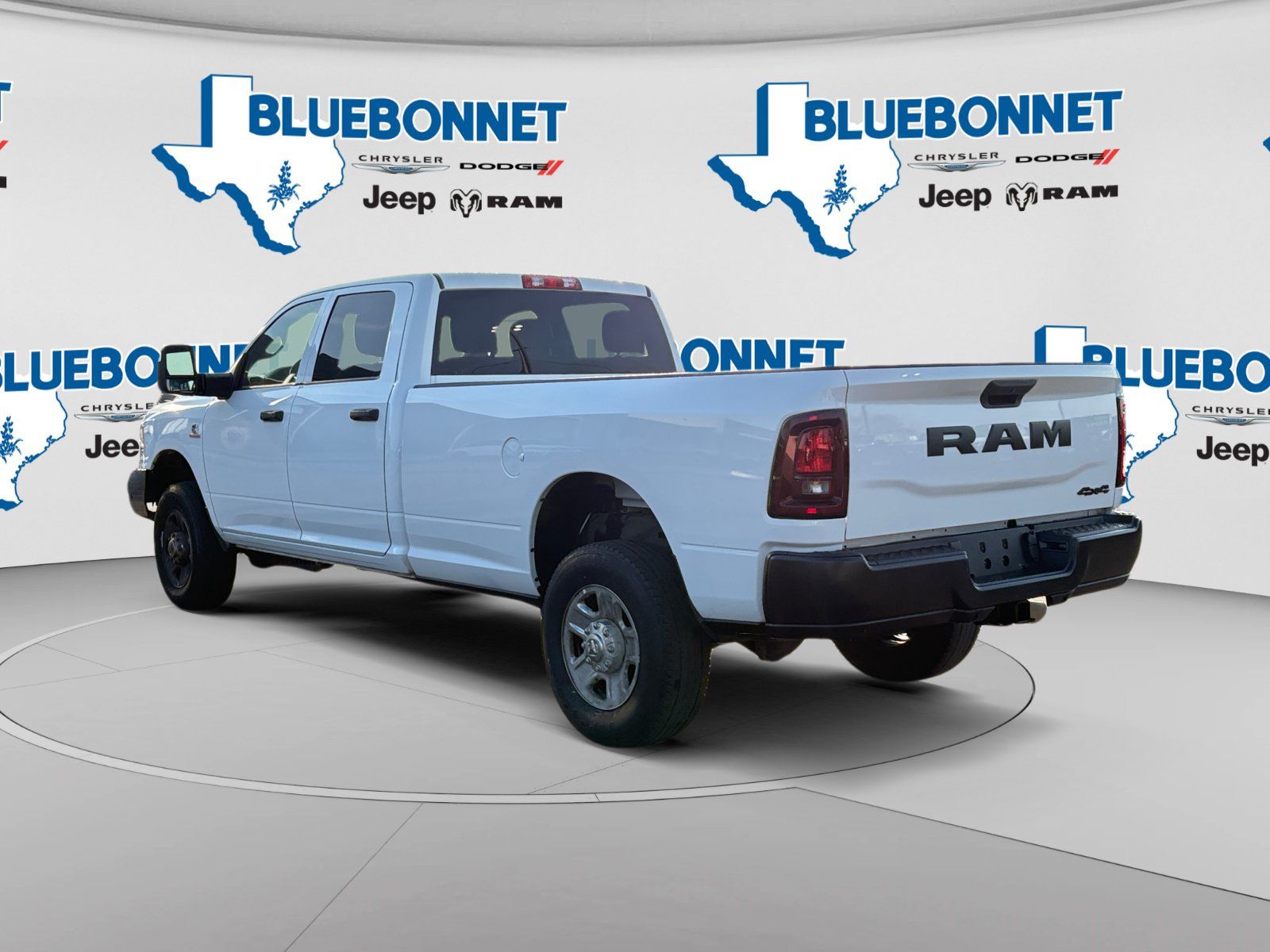 Used 2024 RAM 2500 Tradesman w/ Chrome Appearance Group AWD/4WD image 7