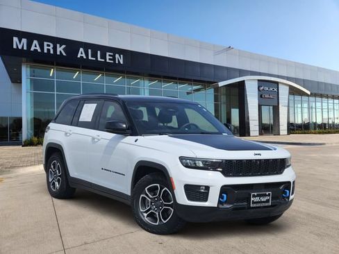 Used 2022 Jeep Grand Cherokee Trailhawk AWD/4WD image 1