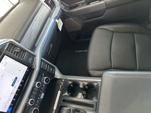 Used 2024 Ford F150 Lariat w/ FX4 Off-Road Package AWD/4WD image 25