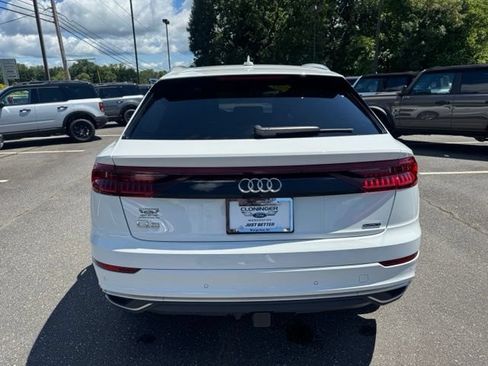 Used 2023 Audi Q8 Premium w/ Convenience Package AWD/4WD image 7