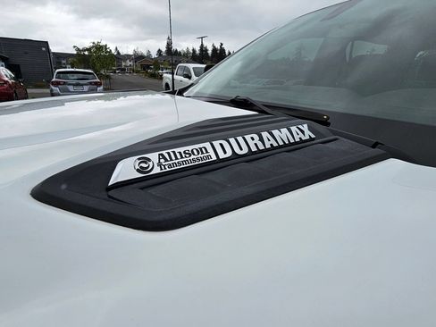 Used 2021 Chevrolet Silverado 3500 LT AWD/4WD image 12