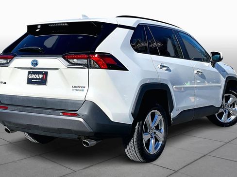 Used 2021 Toyota RAV4 Limited image 12