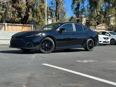Used 2025 Toyota Camry SE