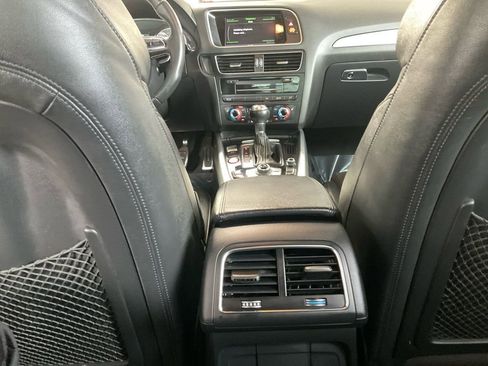 Used 2015 Audi SQ5 Prestige w/ Prestige Package image 29