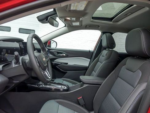 New 2026 Chevrolet Trax LT w/ Sunroof Package image 14