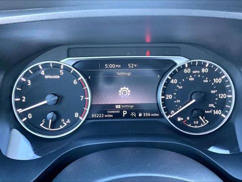 Certified 2024 Nissan Rogue SV image 24