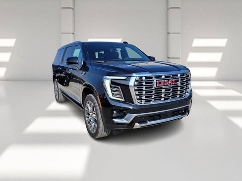New 2026 GMC Yukon XL Denali w/ Denali Reserve Package image 3