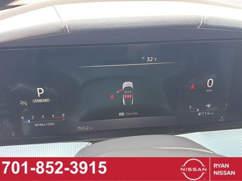 Certified 2025 Nissan Murano Platinum w/ Cargo Package AWD/4WD image 3