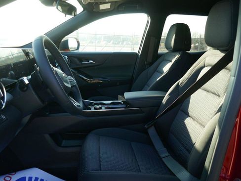 New 2026 Chevrolet Equinox LT image 14