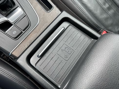 Used 2020 Audi Q5 2.0T Premium Plus w/ Premium Plus Package image 17