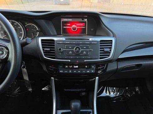 Used 2016 Honda Accord LX image 2