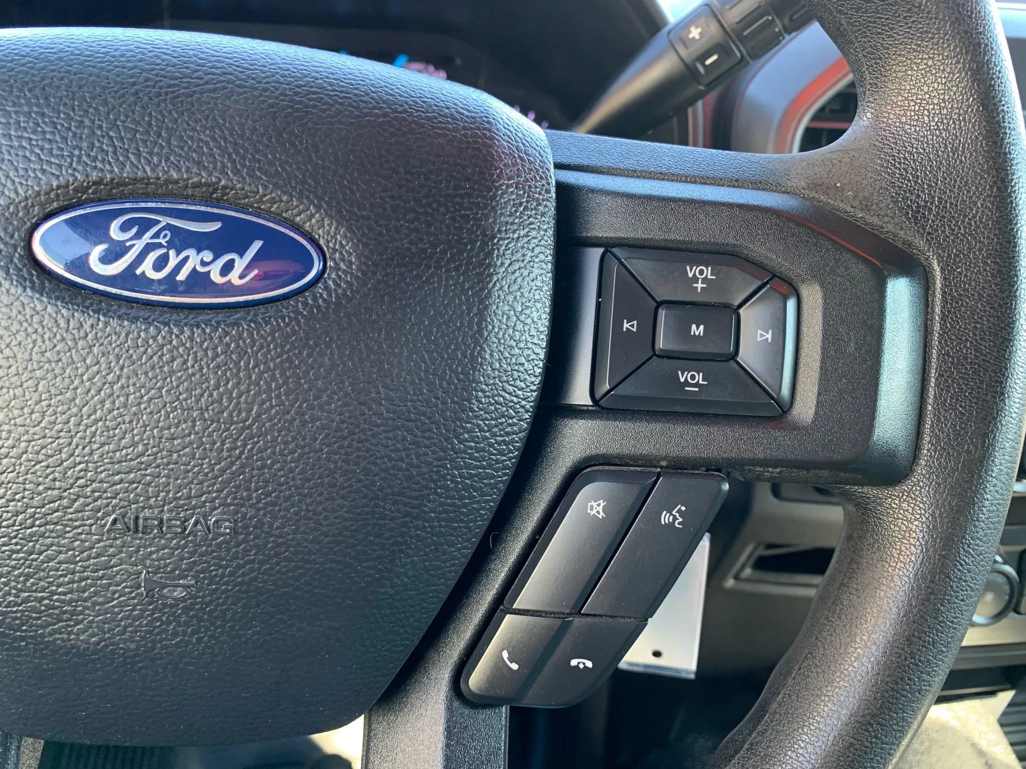 Used 2019 Ford F550 2WD SuperCab Super Duty image 15