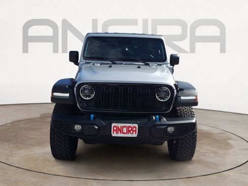 Used 2024 Jeep Wrangler Unlimited AWD/4WD image 5