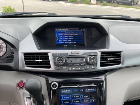 Used 2014 Honda Odyssey EX-L image 23
